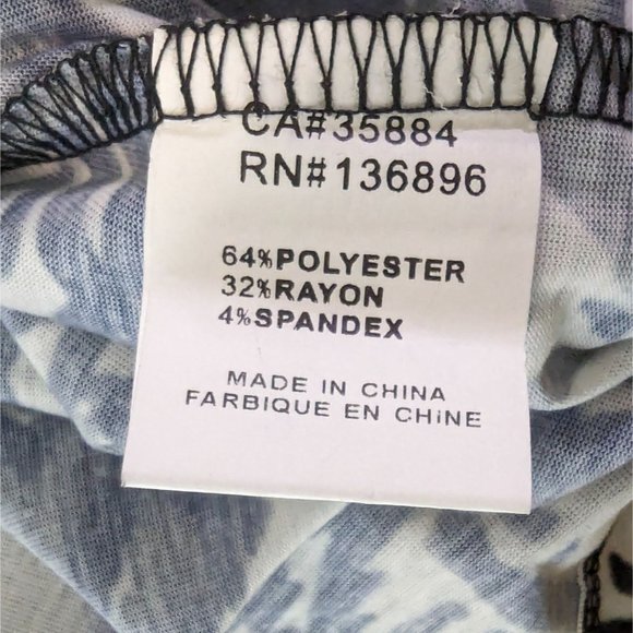 Cativa long sleeve button front abstract white black blouse size Medium - Picture 8 of 11